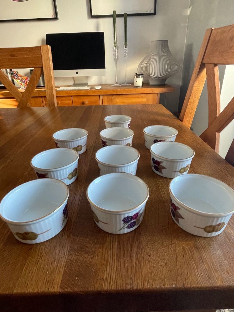 Set of 10 vintage Royal Worcester Evesham Gold Olive & BlackBerry ramekins
