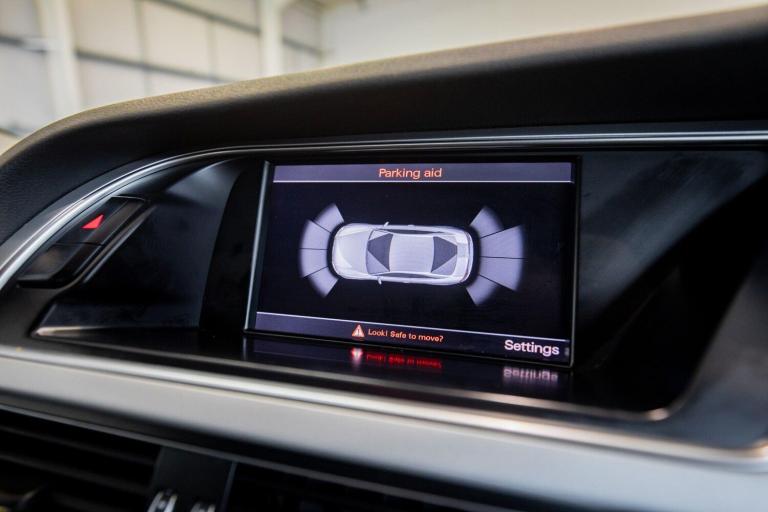 2015 Audi A4 2.0 TDI Ultra 163 SE Technik 5dr ESTATE DIESEL Manual