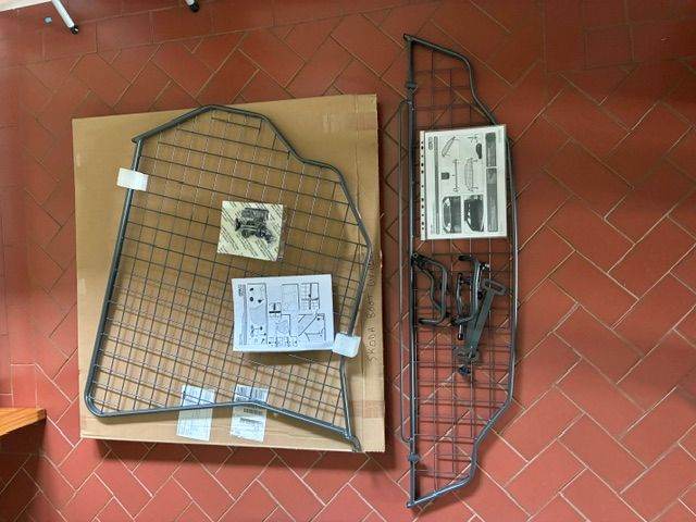Dog Guard and Boot Divider for Skoda Octavia Estate 