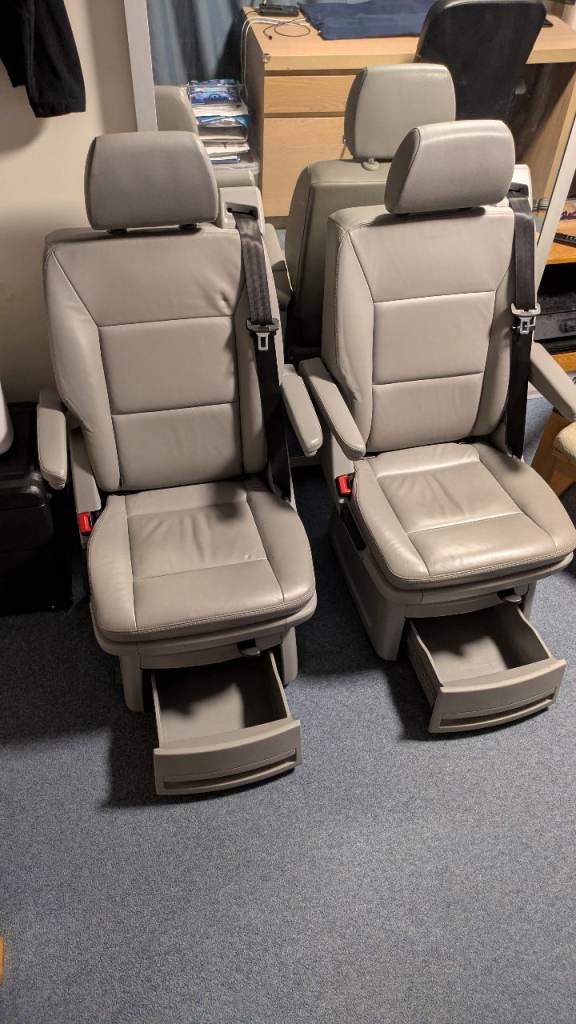 VW Transporter Caravelle Shuttle captain seats
