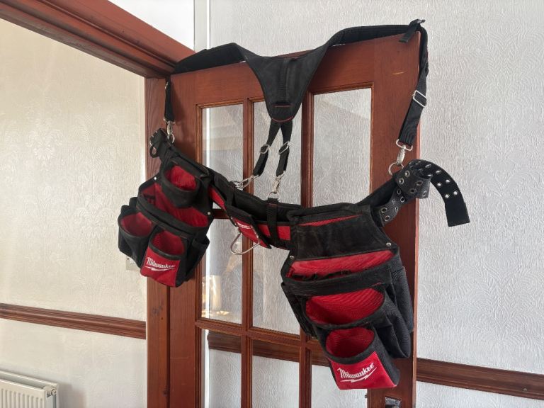 Milwaukee Tool Belt with Shoulder Straps – Good Condition