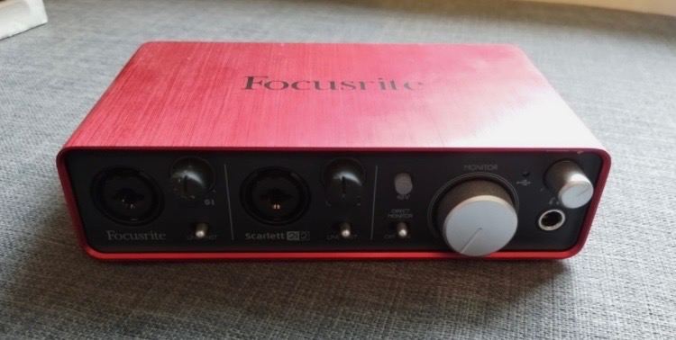 Focusrite Scarlett 2i2 1st gen