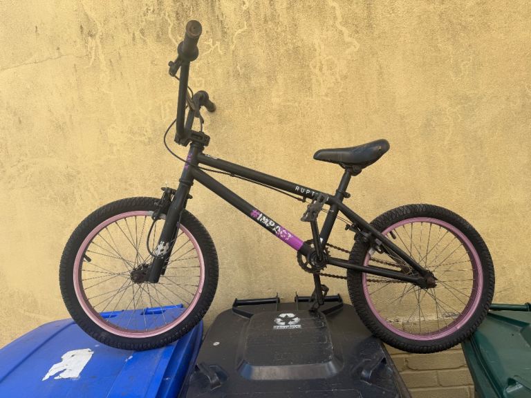 RUPTION IMPACT BMX  NICE CONDITION 