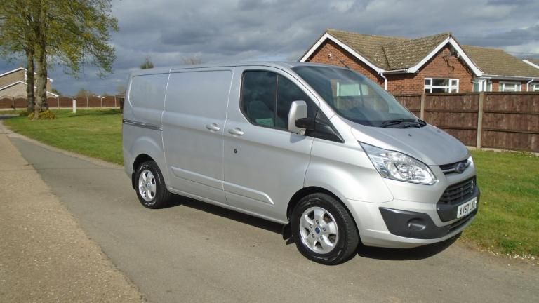 2017 Ford Transit Custom 2.0 TDCi 170ps Low Roof Limited Van 340 swb l1 h1 PANEL VAN Diesel Manual