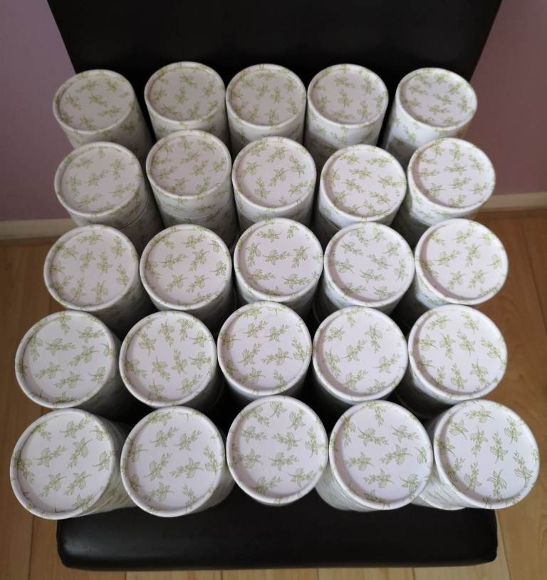 Sturdy cardboard cylindrical boxes 9x7 cm (50 pcs)