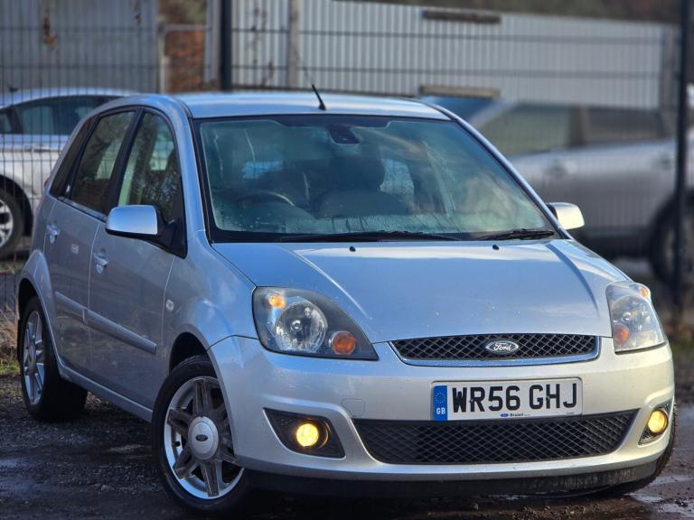 2006 Ford Fiesta 1.6 Ghia 5dr HATCHBACK Petrol Manual