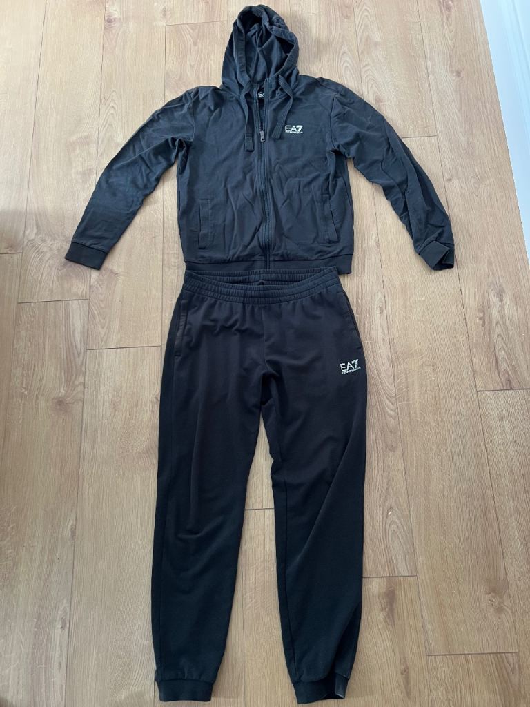 Men’s Emporio Armani EA7 Tracksuit Hoodie And Bottoms Medium Size £30