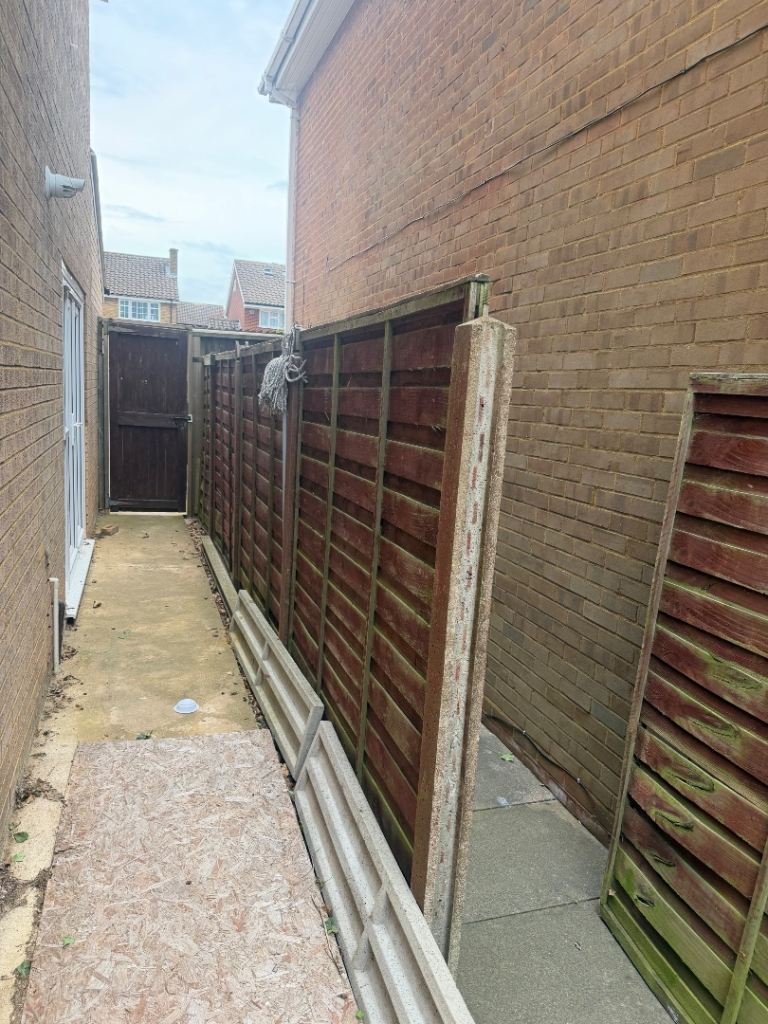 Fence panels