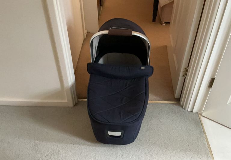 MAMAS AND PAPAS BLUE COT