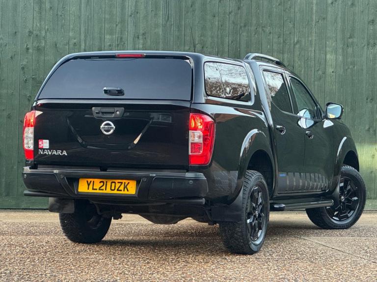  Nissan Navara 2.3 dCi N-Guard Auto 4WD Euro 6 4dr Diesel Automatic