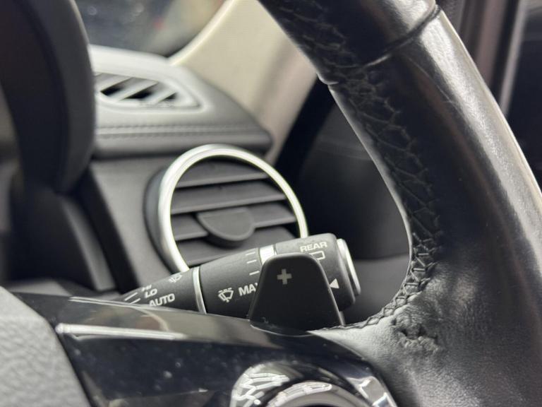 2016 Land Rover Discovery 3.0 SDV6 Landmark 5dr Auto ESTATE DIESEL Automatic