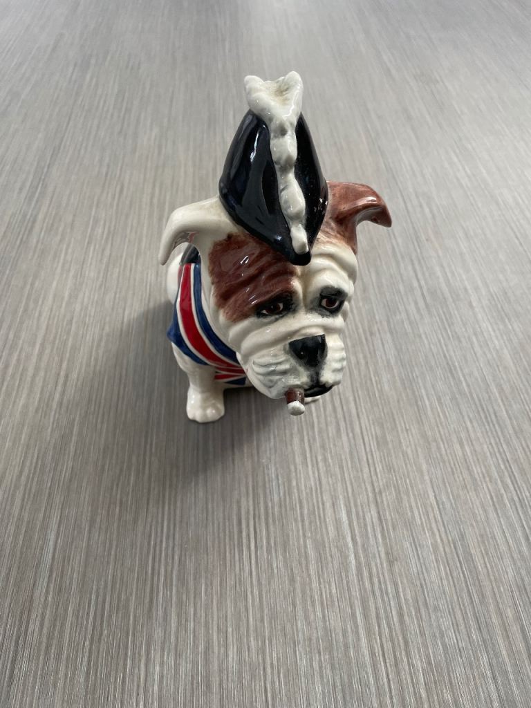 Manor collectable bull dog
