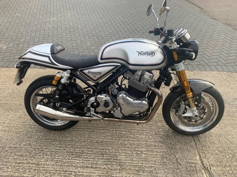 Norton Commando 961 SPORT 