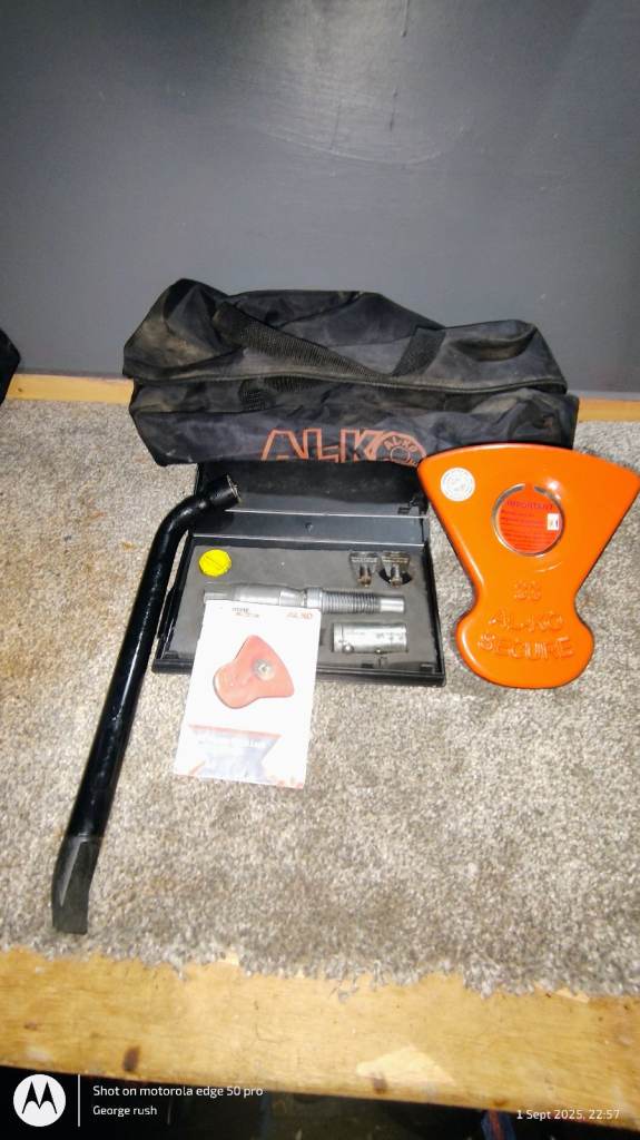 No 33 AL-KO wheel locking kit 