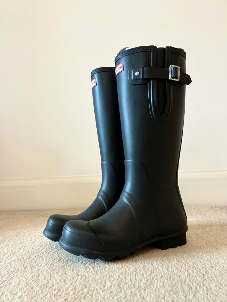 Brand New Hunter Adjustable Wellington Boots - 30% Discount