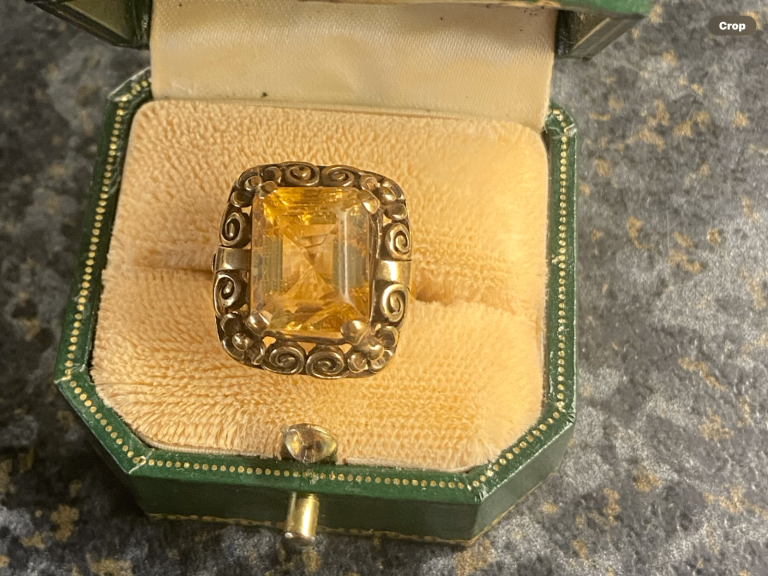 9ct Rose Gold & Citrine large, heavy vintage ring. Size M weight 6.7g coll/del only