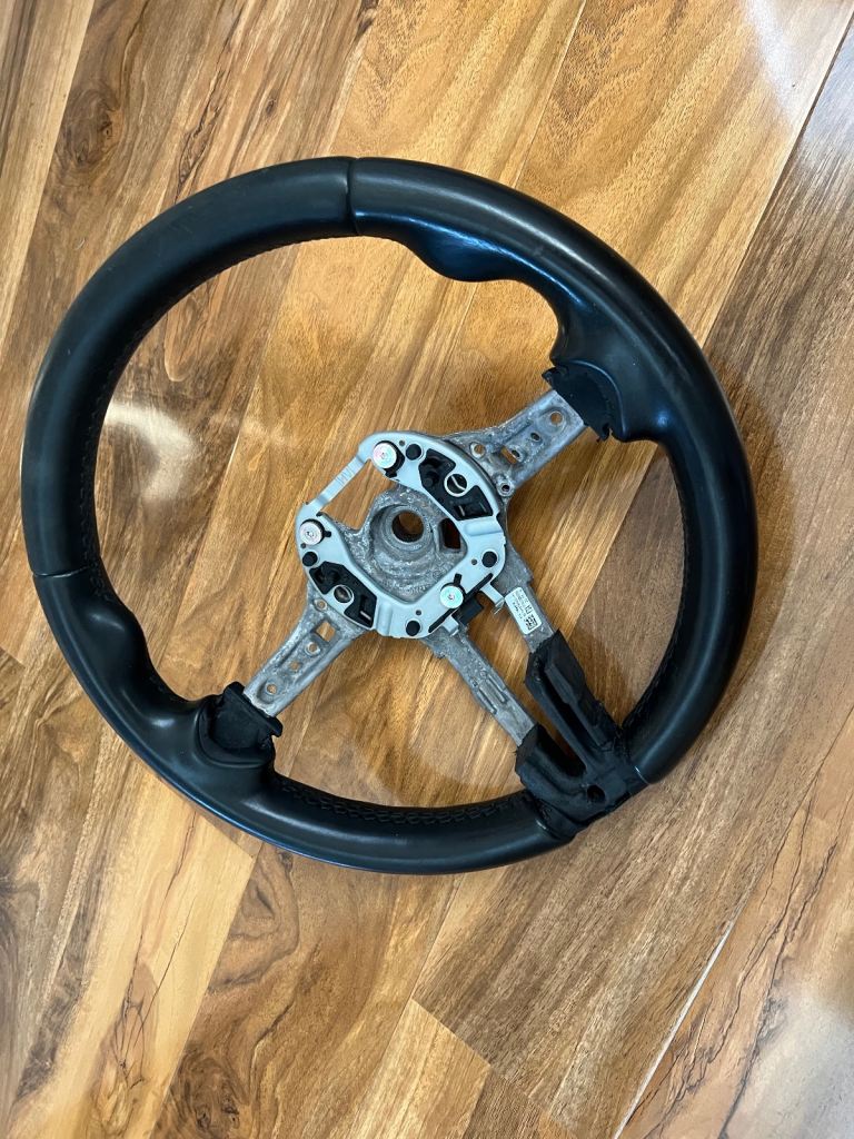 BMW F series steering wheel
