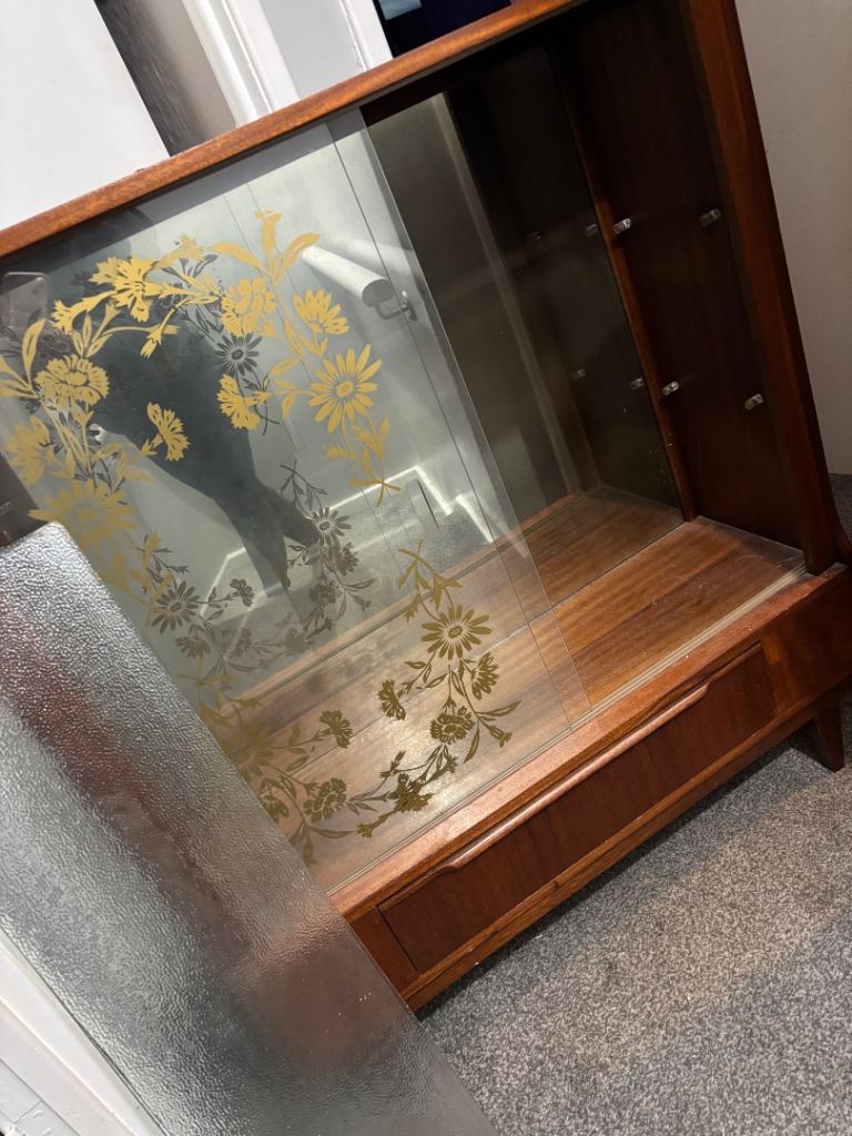 image for Vintage sideboard