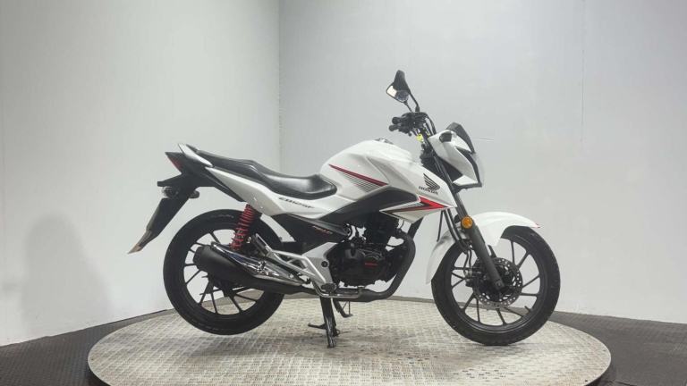 Honda CB GLR [Phone number removed]K NEW MOT SERVICED LEARNER LEGAL 125CC