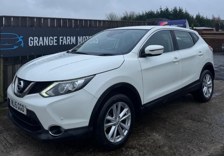 2015 Nissan Qashqai 1.5 dCi Acenta [Smart Vision Pack] 5dr HATCHBACK Diesel Manual