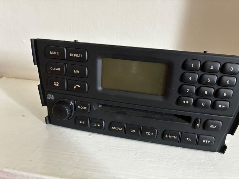 Jaguar s-type car radio 