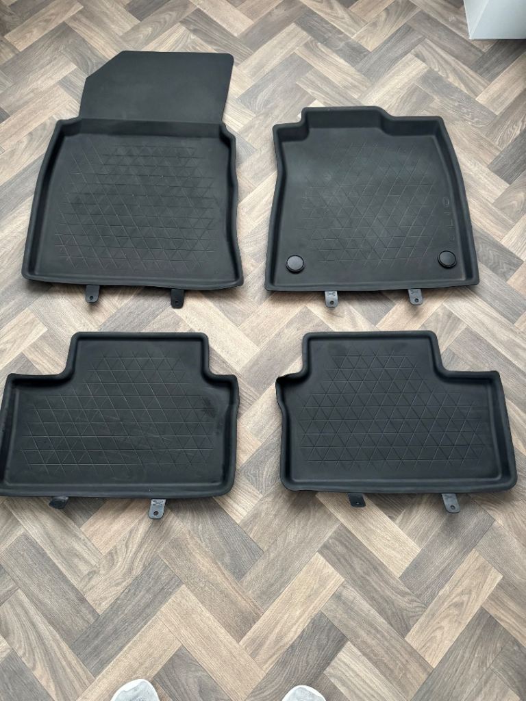 Renault Clio Rubber Floor Mat Set of 4