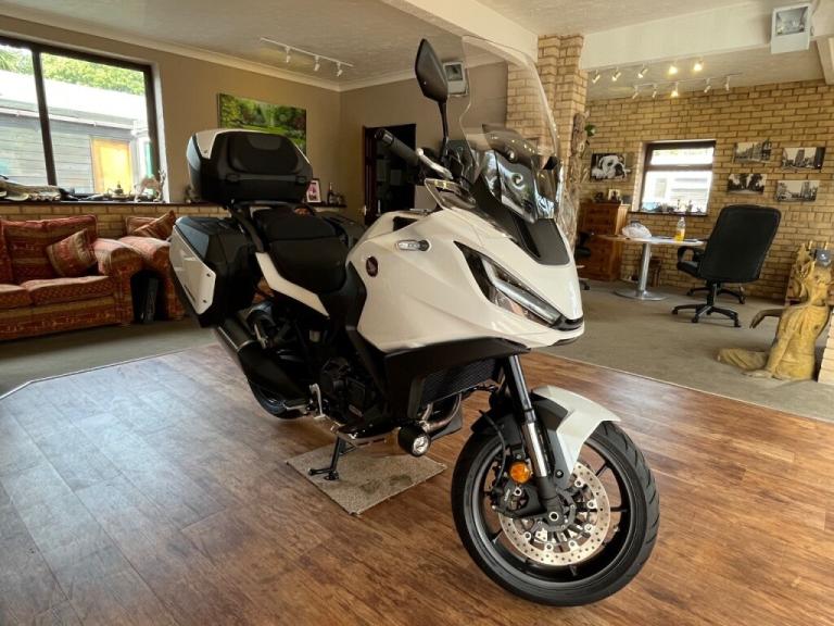  Honda NT1100 NT 1100 D-P Petrol