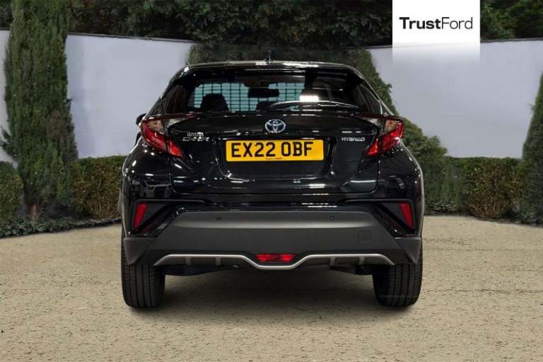 2022 Toyota C-HR 1.8 VVT-h GPF Design SUV 5dr Petrol Hybrid CVT Euro 6 (s/s) (122 ps) Automa SUV ...