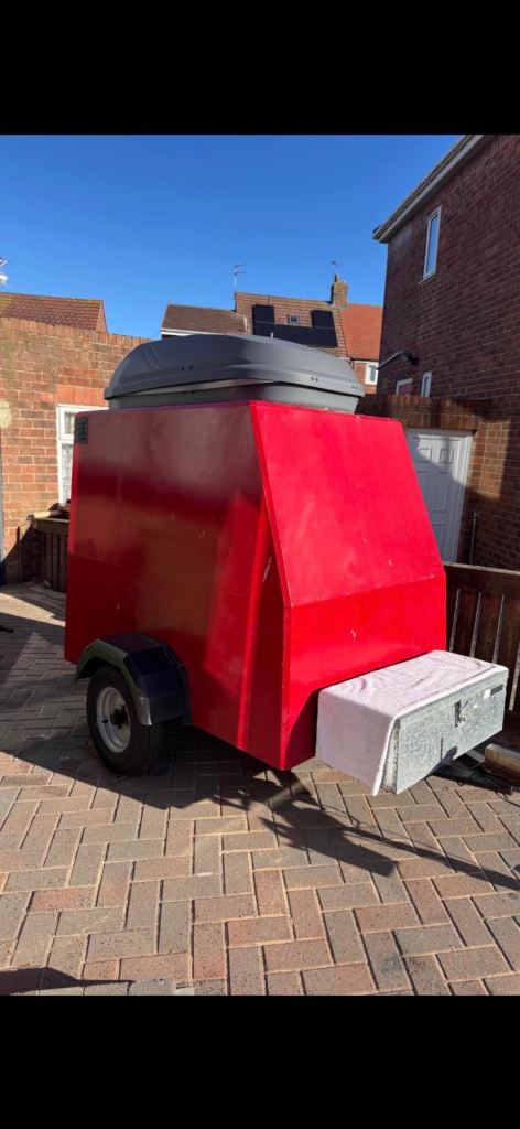 Box trailer