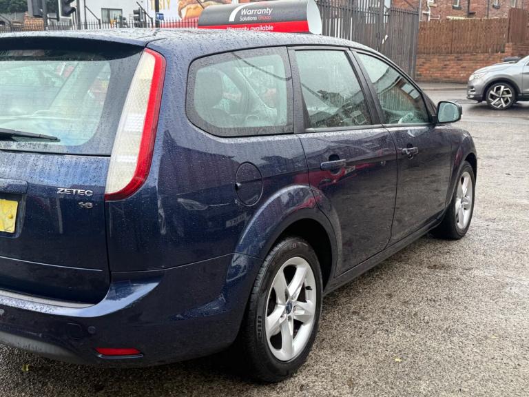 2011 Ford Focus 1.6 Zetec 5dr ESTATE PETROL Manual