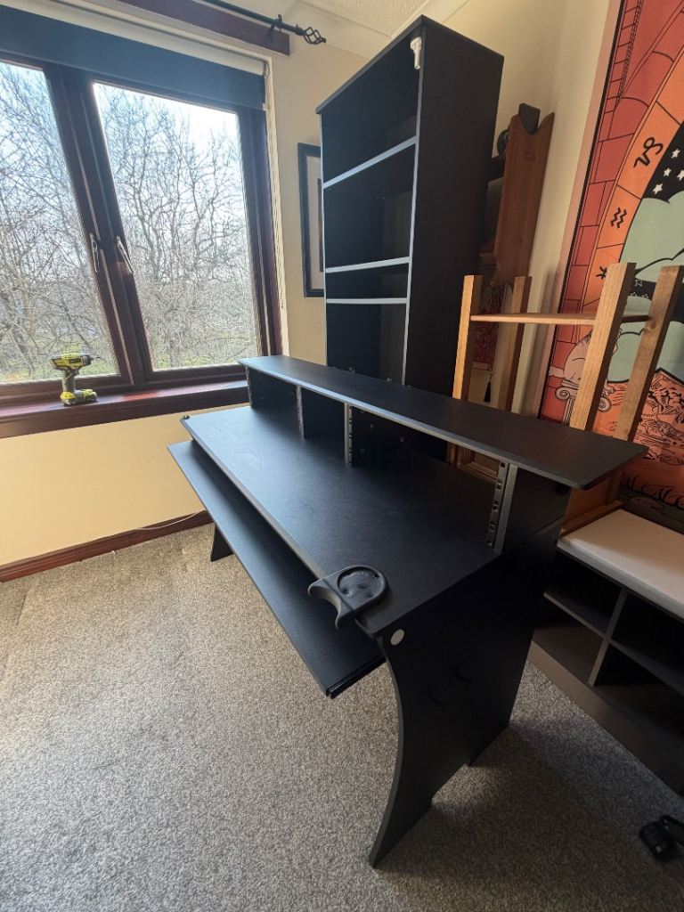 Desk-with rack mounts