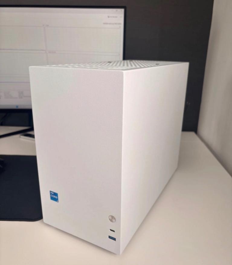 Custom Built Gaming PC - Intel i5, RTX 5050, 1TB SSD, White Case