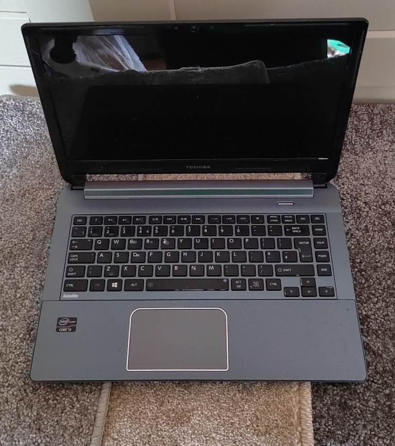 TOSHIBA LAPTOP 14 INCH