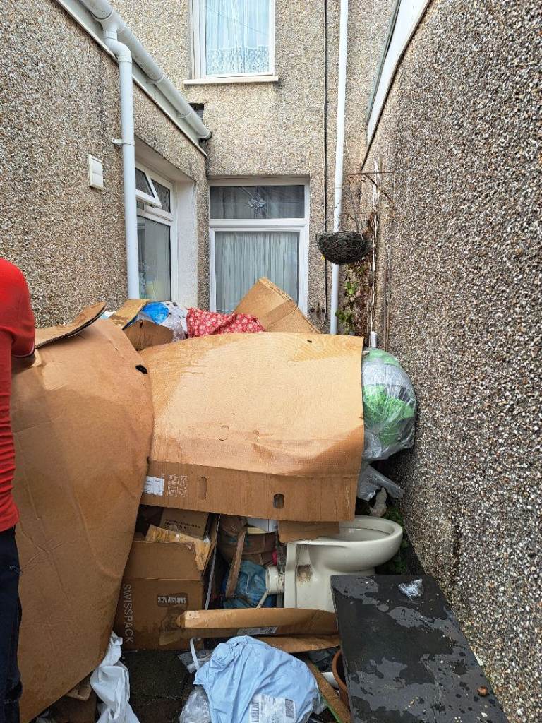 Removals house garage clearance man and van services