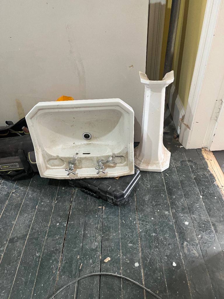 White Ceramic Basin and Pedestal – Fair Condition