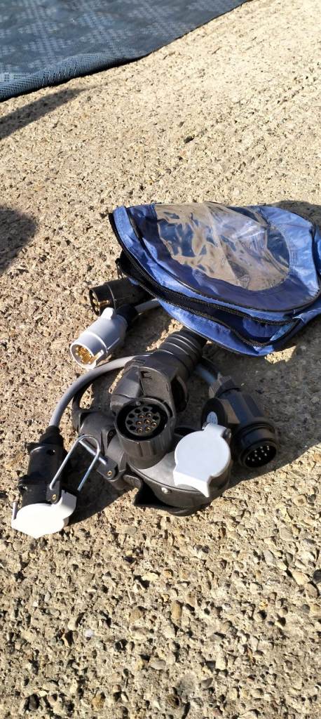 Caravan trailer electric adaptors 