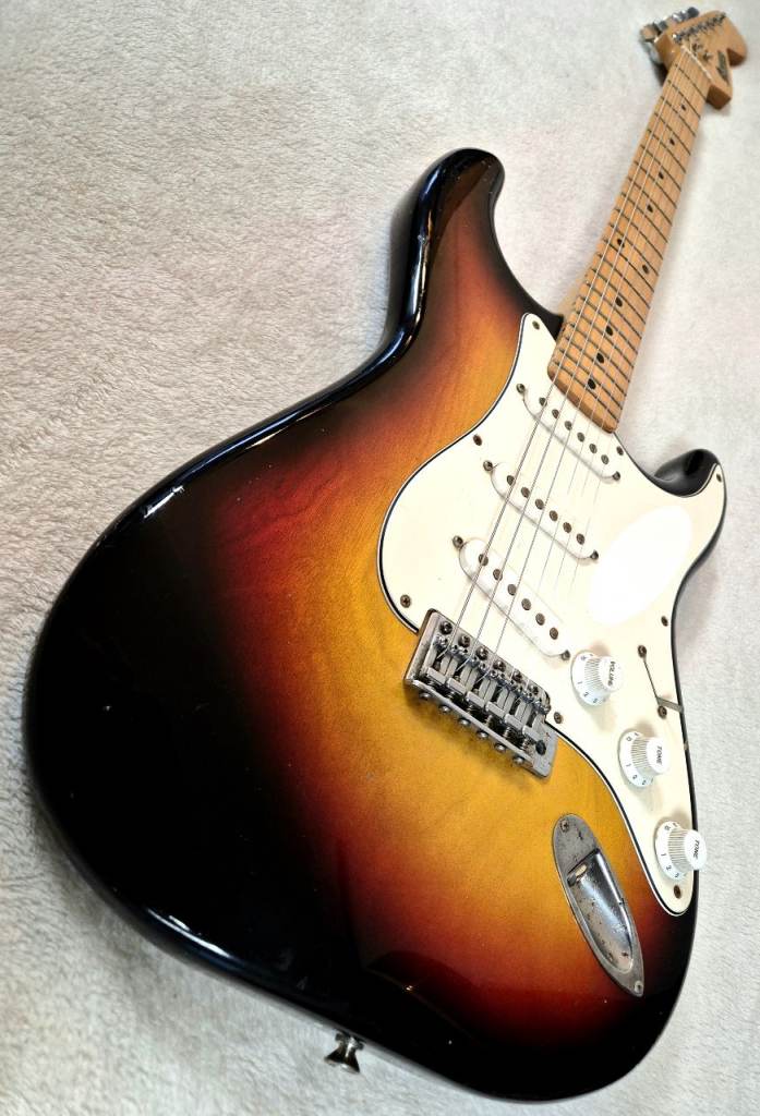 1970s Onyx Japan Stratocaster Electric Guitar 