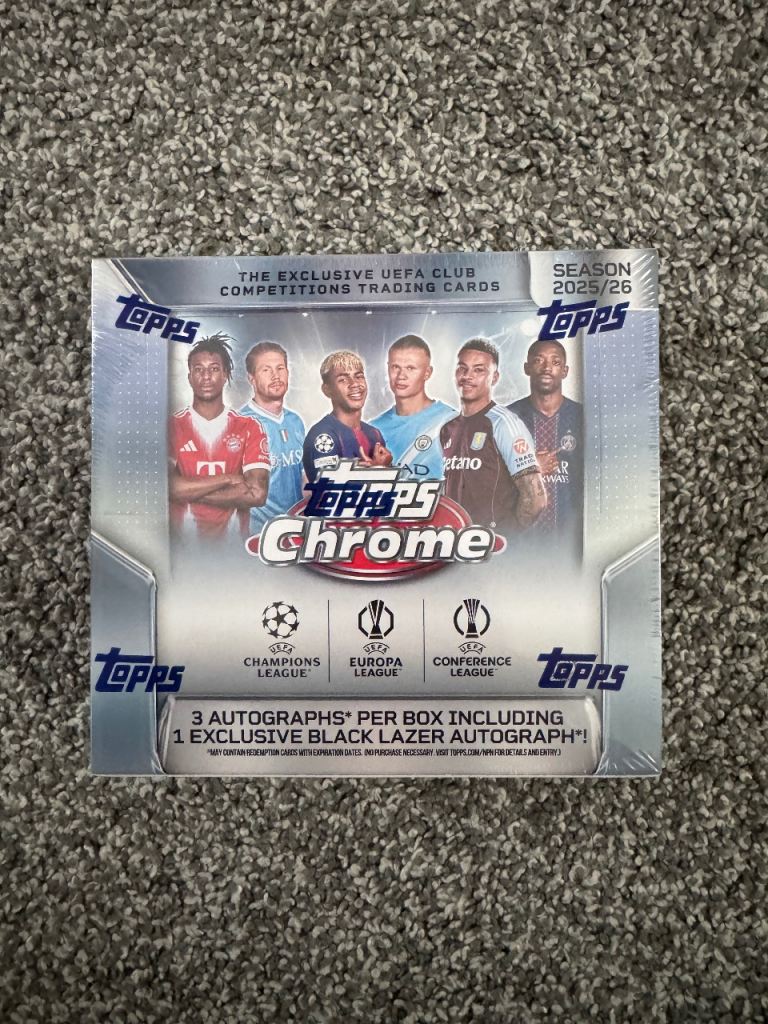 Topps Chrome® UEFA Club Competitions 2025-26 - Jumbo Box