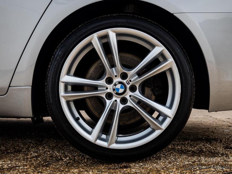 2010 BMW 7 Series 6.0 760Li V12 M Sport Steptronic Euro 5 4dr SALOON Petrol Automatic