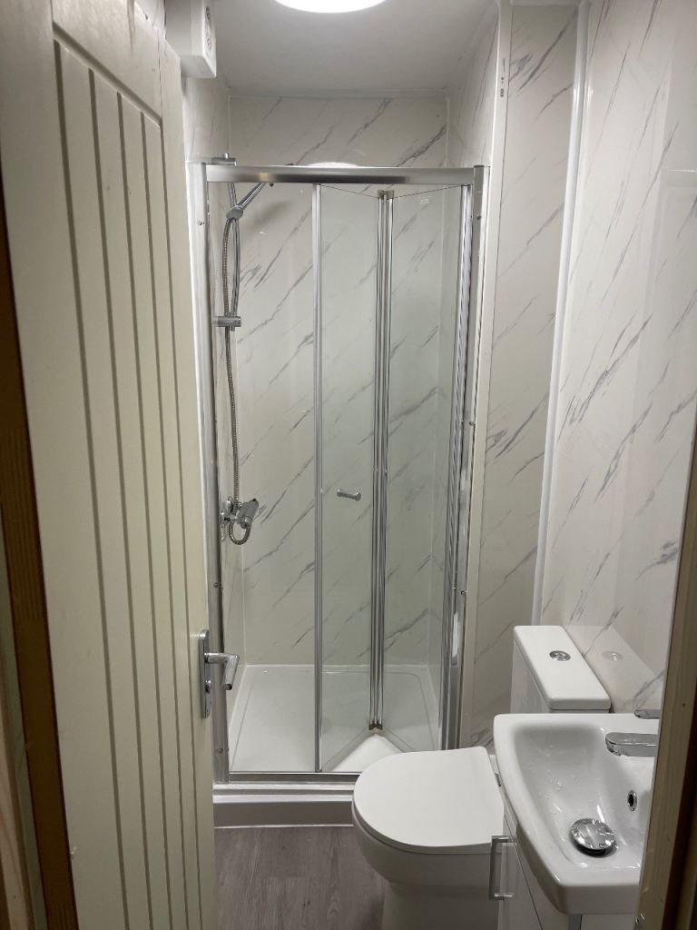 Two large double rooms (one en-suite) to rent in Fishermead, Milton Keynes MK6 2EF