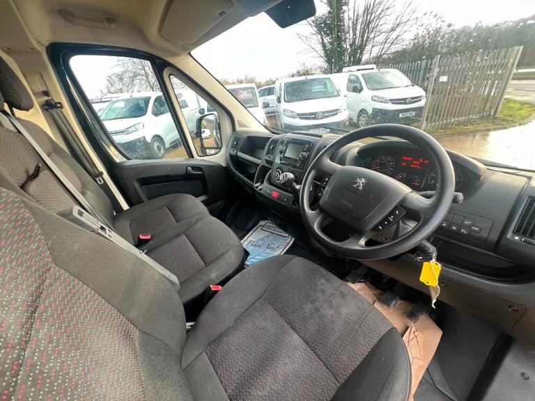 2022 Peugeot Boxer 2.2 BlueHDi 335 Professional Panel Van 5dr Diesel Manual L3 H2 Euro 6 (s/s) Pa...