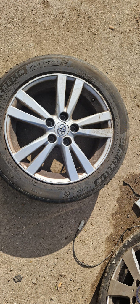 Toyota Avensis 09-15 MK3 T27 Alloy Wheel 17 inch 10 Spoke 42611YY270 215/55R17