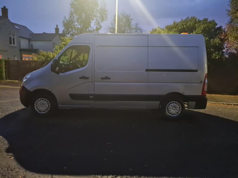 Outstanding Van September 2013 Vauxhall Movano F3500 L2 H2 2.3 Diesel Medium Wheel Base Medium Roof 