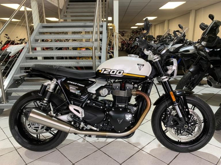 Triumph SPEED TWIN 1200 2025
