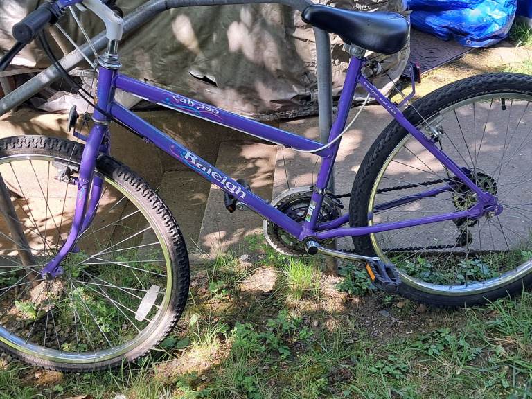 Raleigh teenagers, ladies bike,  26 inches tyres size, 12 speed gears, serviced 