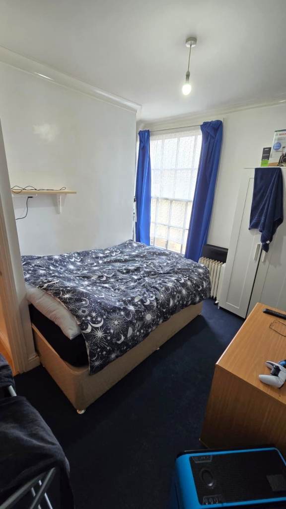 1 Bed Flat - Ocean Village - Water rates included - Available 15th April 2026