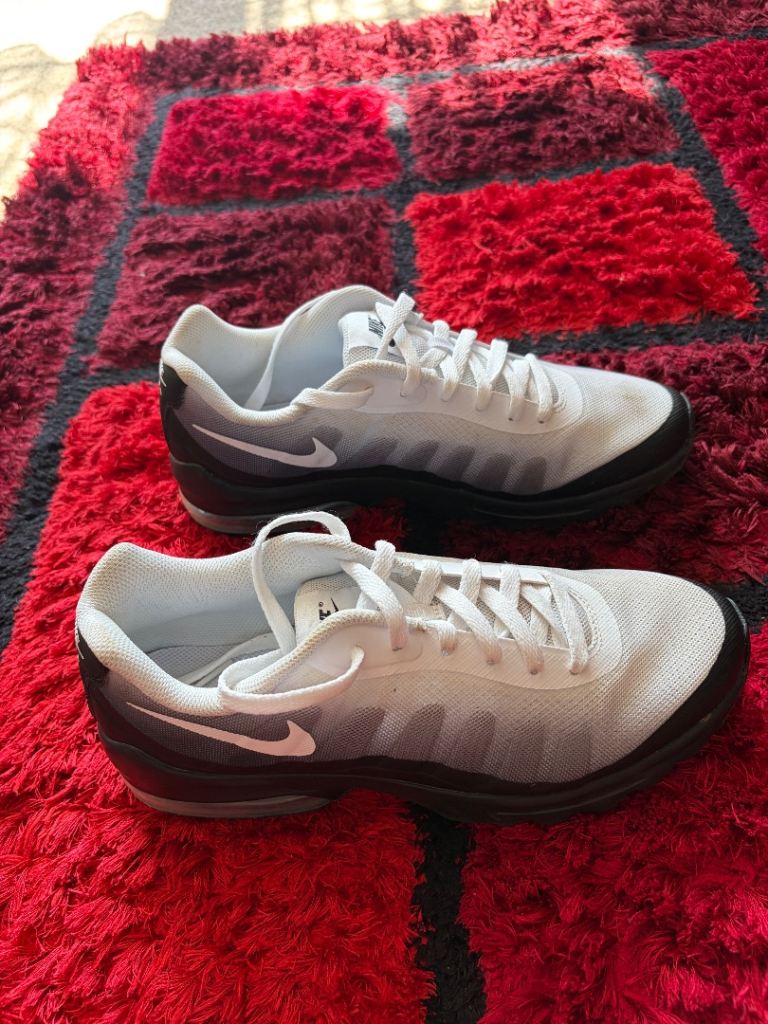Nike AirMax Invigor - White/Black, Good Condition