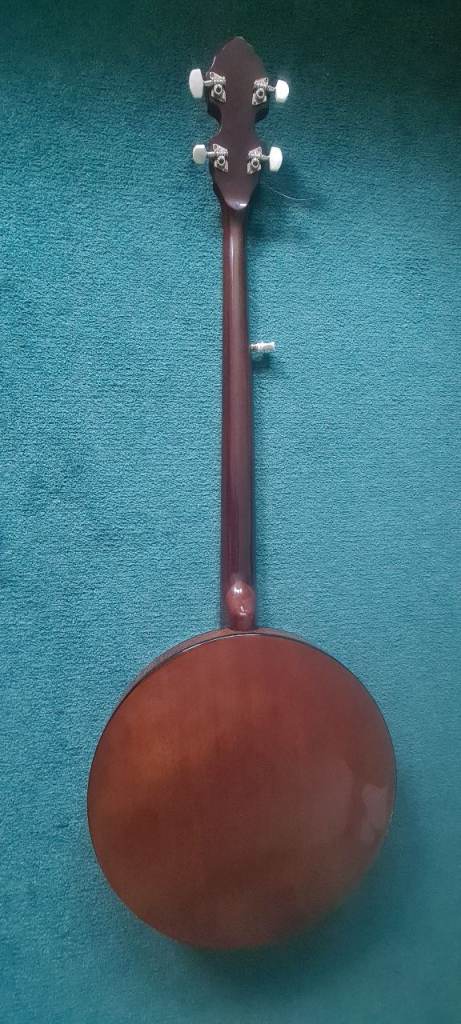 Boston Banjo with Bag and Accessories – Good Condition