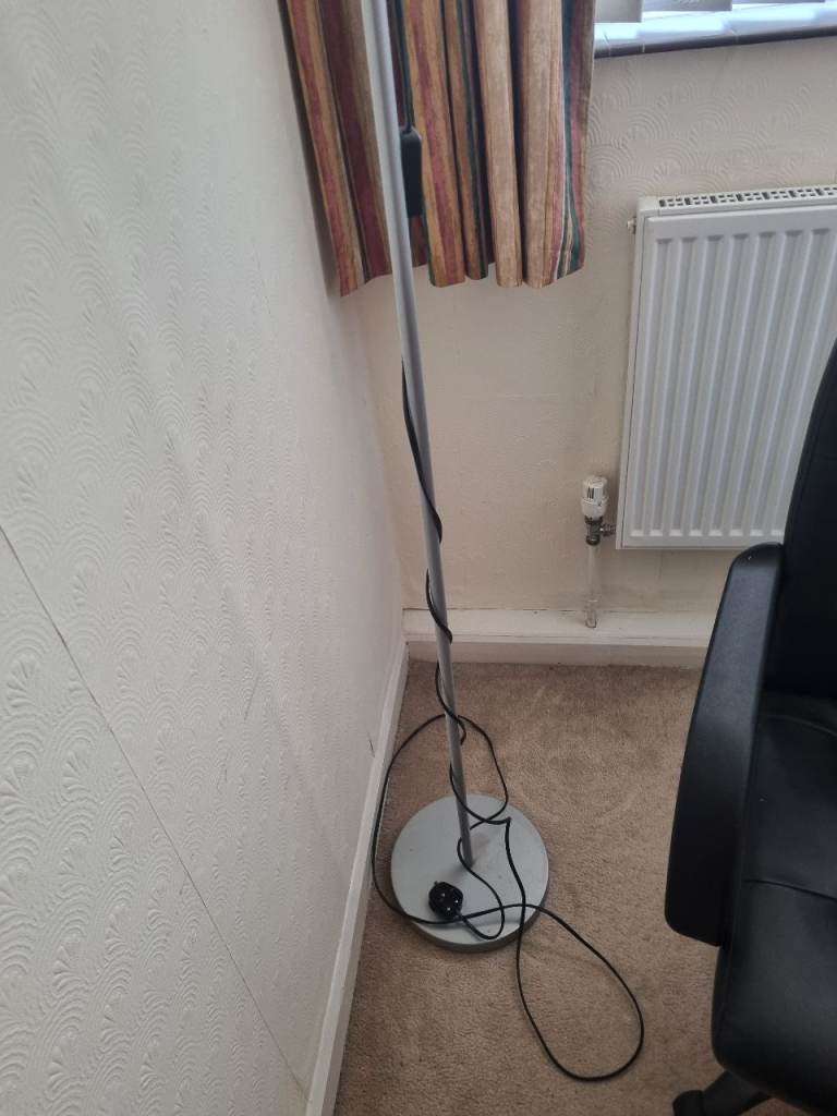 Tall lamp with shad and bulb
