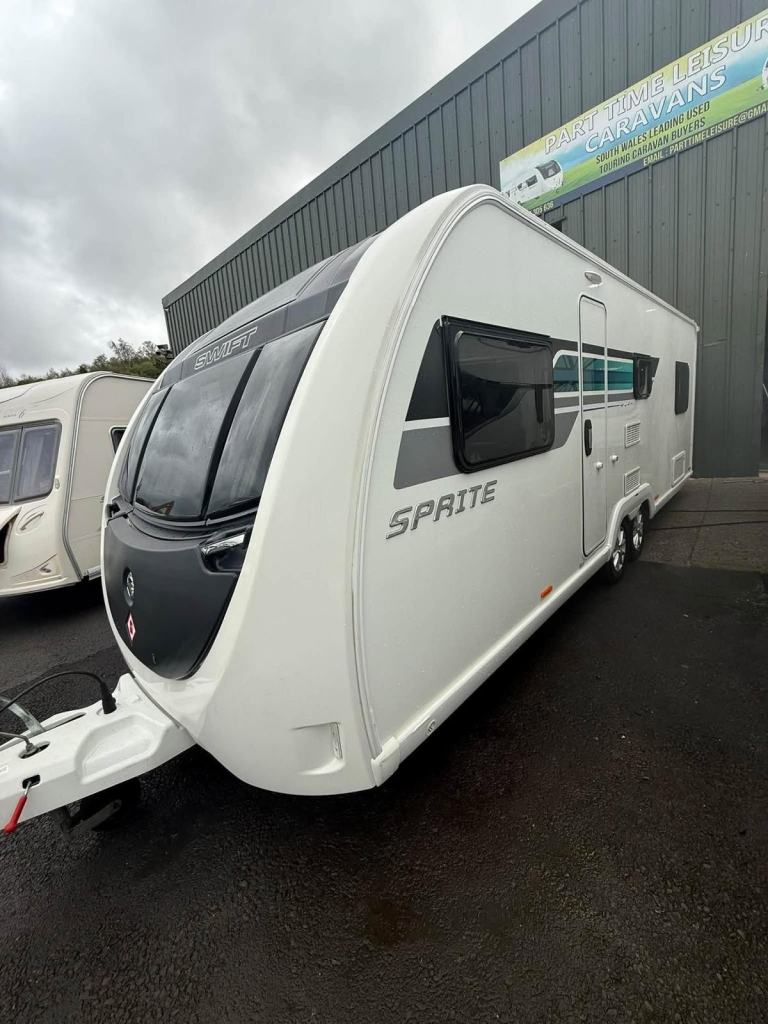 2023 SWIFT SPRITE QUATTRO FB - 6 BERTH CARAVAN